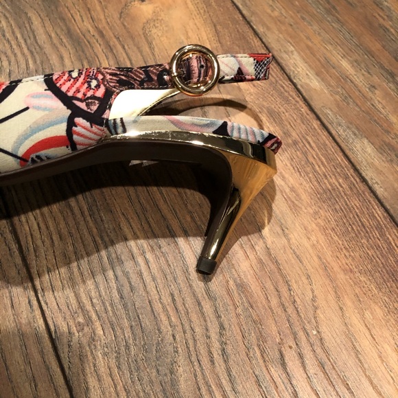 Multicolor slingback heels by J. Renee - Picture 4 of 5